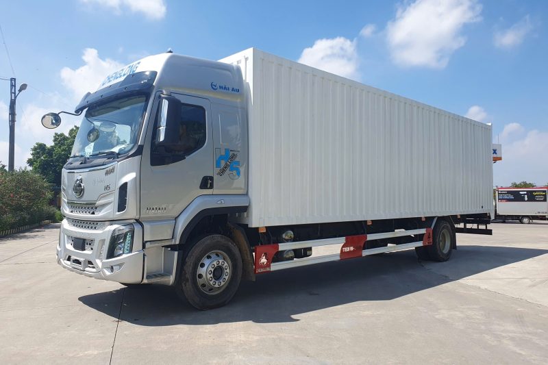 Chenglong H5 240 HP Thùng Kín