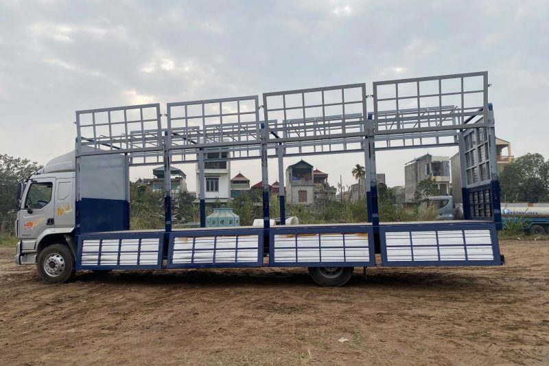 Alternative view of Chenglong M3 200HP 4 Máy Mui Bạt